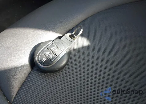 2020 Mini Hardtop Cooper z USA, uszkodzony, nr VIN WMWXU7C00L2L55621